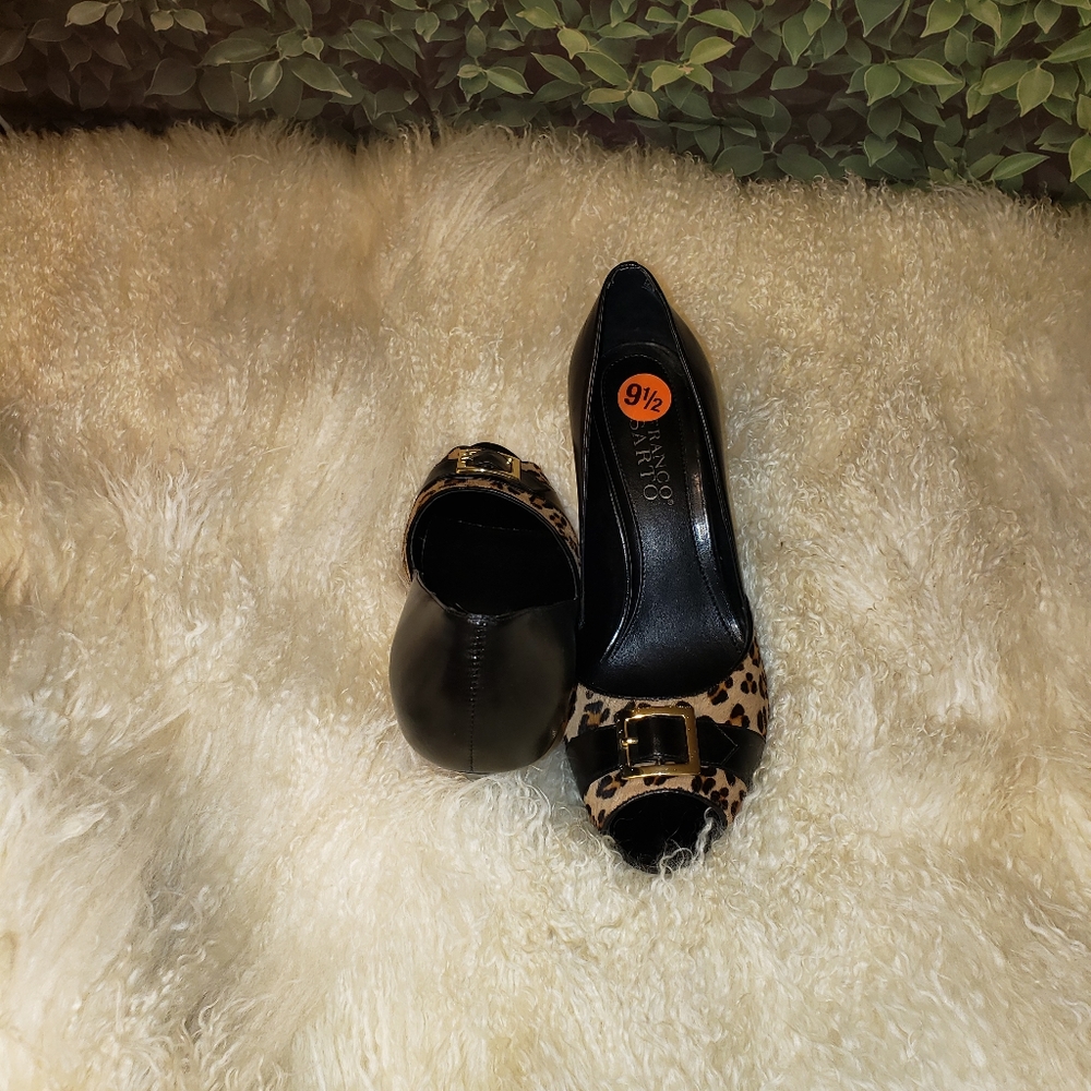 Franco Sarto Black and animal print peep toe heel size 9.5.